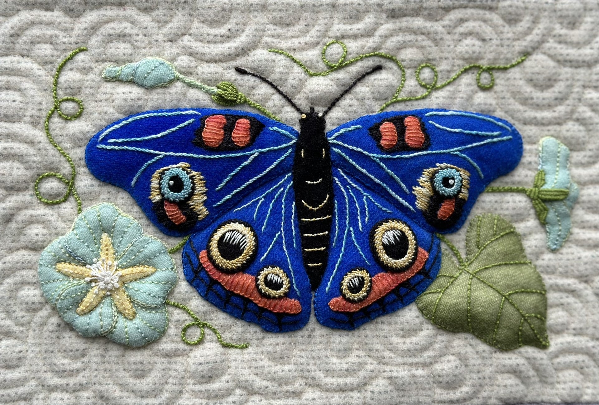 Garden Friends Kits – Lisa Mortell Quilter